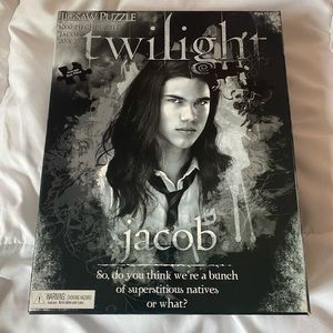 TWILIGHT TEAM JACOB PUZZLE